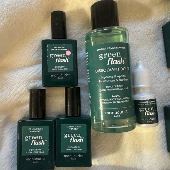 Nail Polish Collection - Green, Red, Pink, Cream - Picture 4 of 5